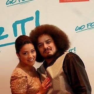 David Hernandez, actor, Chicago, con Gina Rodriguez, Go for It! (2011)